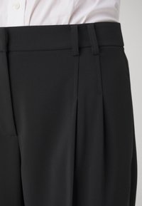 Patrizia Pepe Pantalones - nero