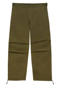 Pantalon vert olive en tissu lisse, avec une coupe droite, des revers à cordon de serrage et des détails de couture subtils.