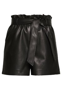 Černé kožené šortky mají nařasený pas s uvázaným páskem, hladkou texturu a přizpůsobený střih s délkou do poloviny stehna.