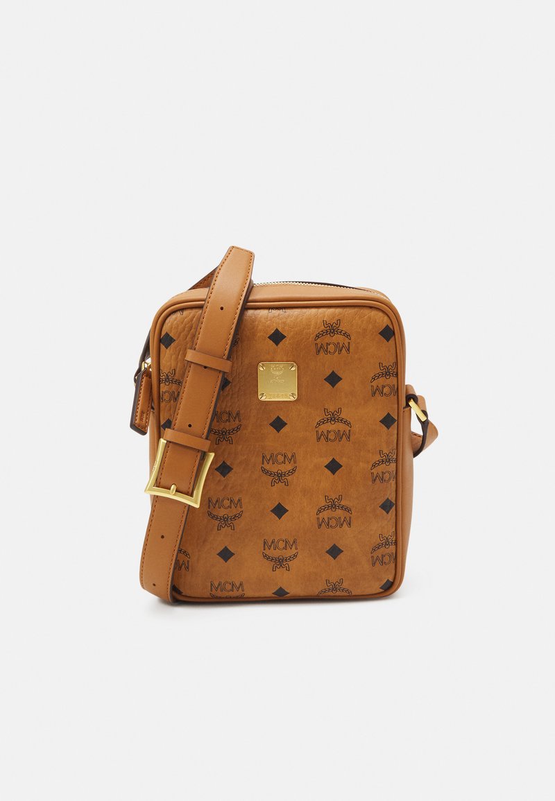 MCM KLASSIK VISETOS CROSSBODY UNISEX Geantă crossbody cognac/coniac