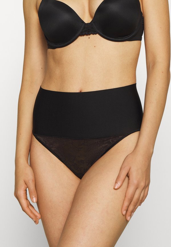 TAME YOUR TUMMY SHAPING THONG FIRM CONTROL - Shapewear