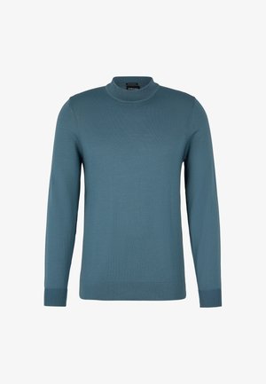 Jasnoniebieski sweter z dzianiny z wysokim kołnierzem, długimi rękawami i ściągaczami na mankietach. Materiał wydaje się miękki i gładki, o prostym wzorze.