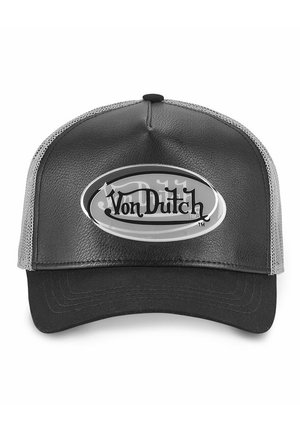 Casquette noire avec une visière incurvée, présentant un avant en cuir texturé et des côtés en mesh, accentuée par un grand logo gris en forme d'ovale.
