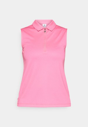 Ružičasti bez rukava polo s teksturiranim materijalom, ovratnikom i zatvaračem na vratu. Ima suptilnu oznaku brenda unutar ovratnika.