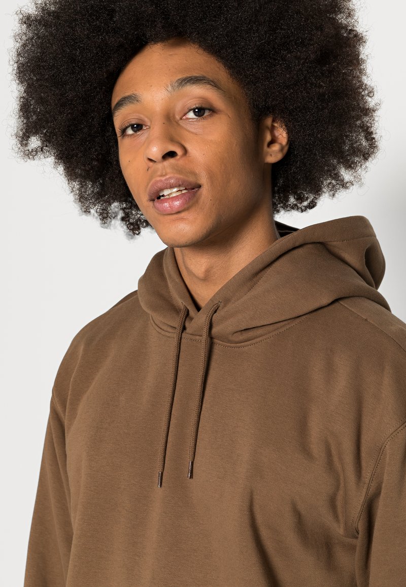 Herren Kapuzenpullover | Weekday STANDARD HOODIE Kapuzenpullover brown/camel - PD69072 Herren Kapuzenpullover | Weekday STANDARD HOODIE Kapuzenpullover brown/camel - PD69072
