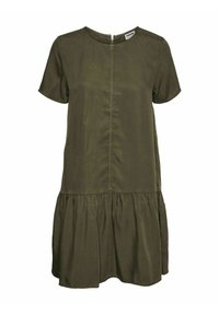 Vestido de manga corta color verde oliva con escote redondo, cierre de cremallera en la parte posterior y dobladillo con volantes en capas. Tejido suave con un brillo sutil.