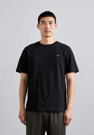 T-shirts - black beauty