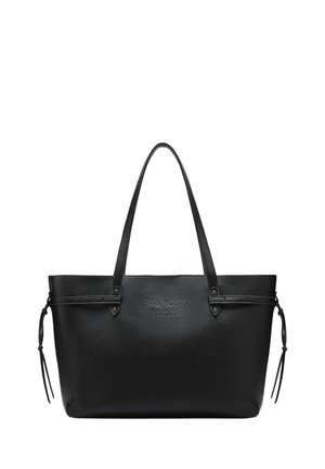 Bolso tote de cuero negro texturizado con dos correas para el hombro y lazos laterales, con logotipo en relieve en el centro frontal.
