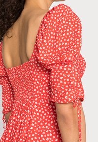 Forever New Robe de jour - red