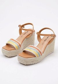 LIMMA JUPIER - Sandalias de tacón - camel