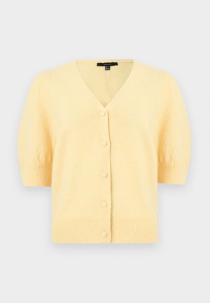 Cardigan jaune pâle à manches courtes avec encolure en V, cinq boutons recouverts sur le devant, et poignets et ourlet côtelés.