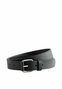 Cintura in pelle nera arrotolata con fibbia rettangolare in metallo color argento e molteplici fori di regolazione su sfondo bianco.