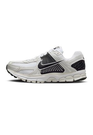 ZOOM VOMERO 5 - Sneaker low - white black platinum tint