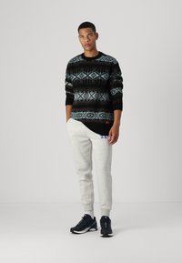Billabong RANCHERO czarny