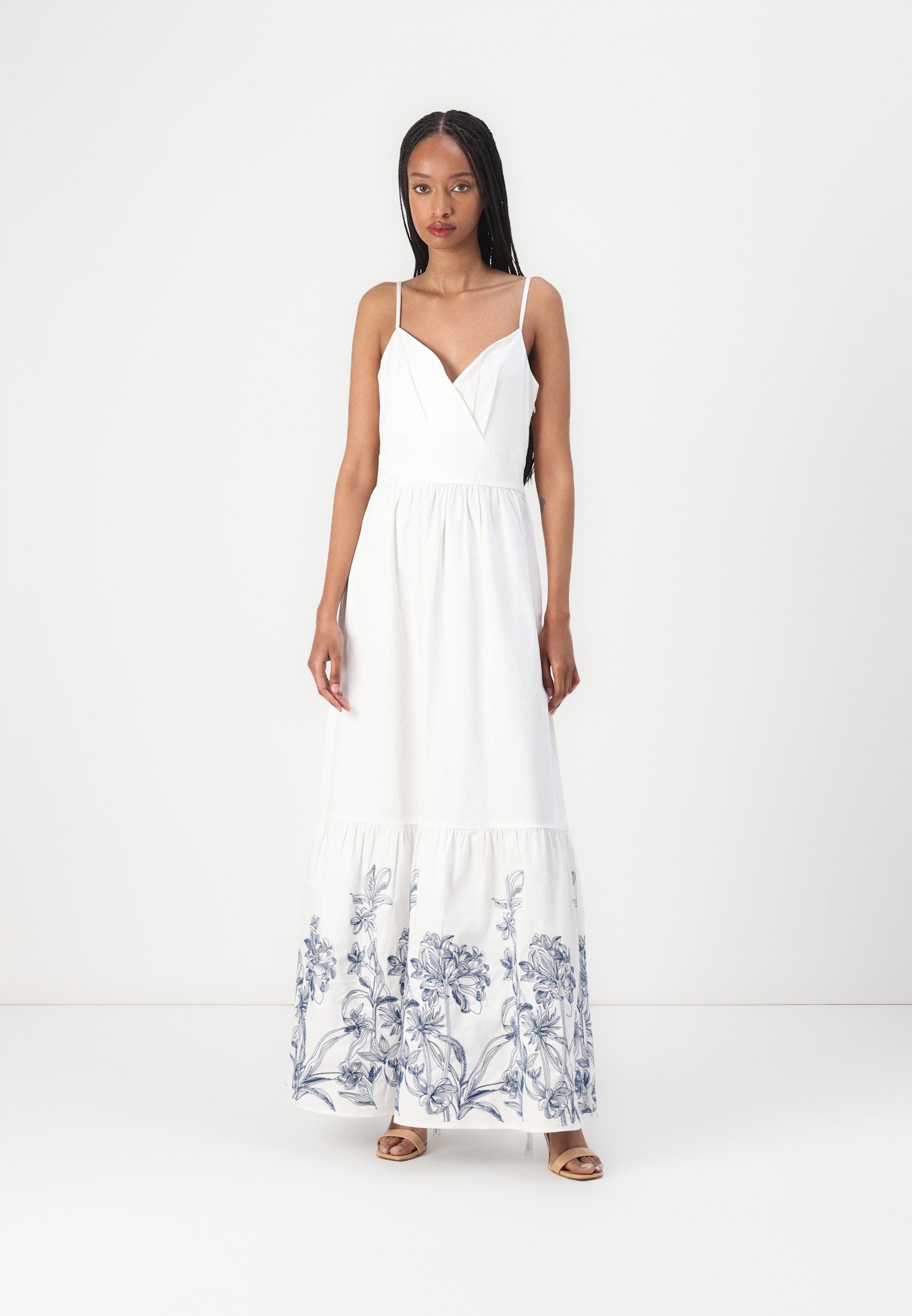 Guess BLANCHE PLACE LONG DRESS - Maxi dress - pure white/white - Zalando.co.uk Guess BLANCHE PLACE LONG DRESS - Maxi dress - pure white/white - Zalando.co.uk