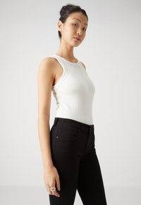 VILA VIBABIA O NECK - Top - eggnog