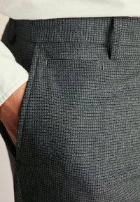 Next Trousers - Suit Trousers  Regular Fit - Habitbukser - grey