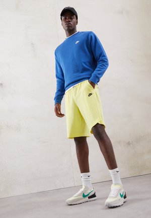 CLUB SHORT - Shorts - zitron