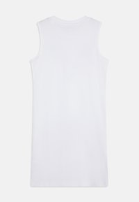 Valkoinen hihaton mekko, joka on valmistettu sileästä puuvillasta, ja siinä on pyöreä kaula-aukko sekä siistit, ommellut saumat. Yksinkertainen ja rento muotoilu.