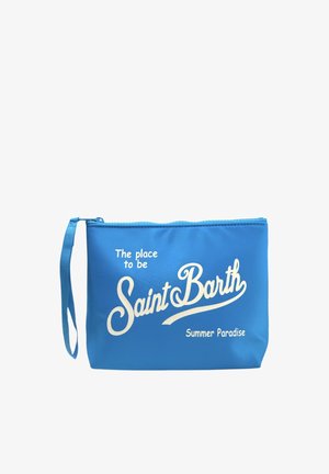Busta blu con zip e cinturino da polso, stampata con testo bianco "The place to be Saint Barth Summer Paradise."