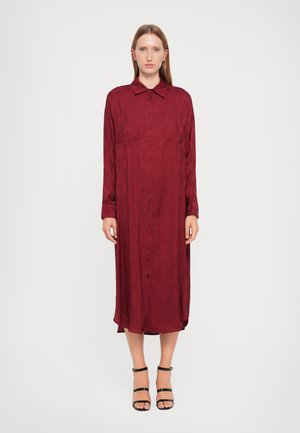 BURGUNDY KISSING ANGELS JACQUARD MAXI SHIRT DRESS - Shirt dress - burgundy red