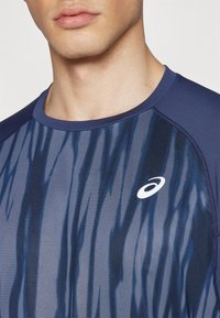 ASICS ROAD TOP - Športne majice - blue expanse/midnight