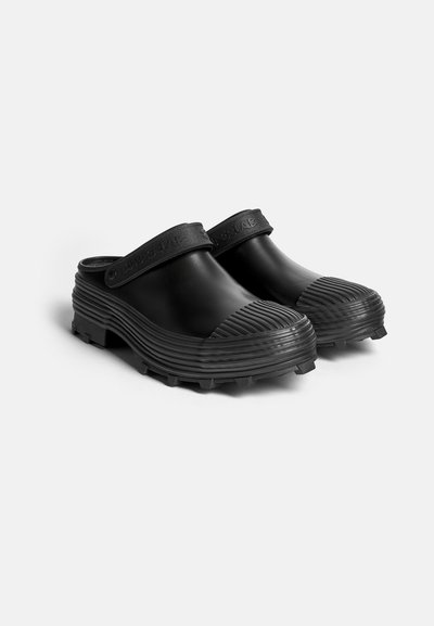 CAMPERLAB TRAKTORI - Clogs - schwarz