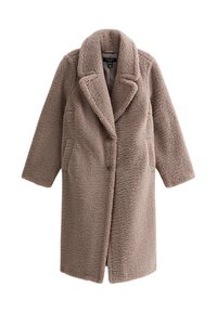 Cappotto in pelliccia sintetica marrone e morbido, con colletto a punta, maniche lunghe e tasche laterali; presenta una chiusura con bottone e una texture morbida.