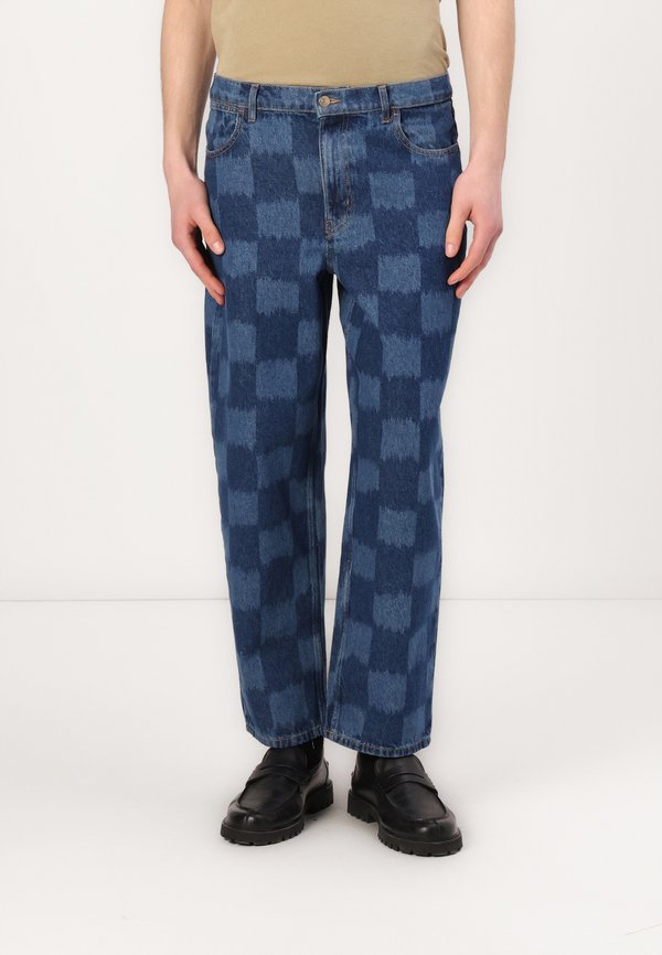 BARREL JÄKÄLÄ UNISEX - Relaxed fit jeans - mid indigo