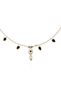 Collier en or ornée de plusieurs pendentifs en forme de goutte noire, avec un accent central finement détaillé et une chaîne délicate.