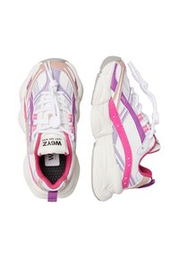 Sneaker bianchi con dettagli viola, rosa e pesca. Leggeri materiali in mesh e sintetico, con un design chunky e lacci elastici.
