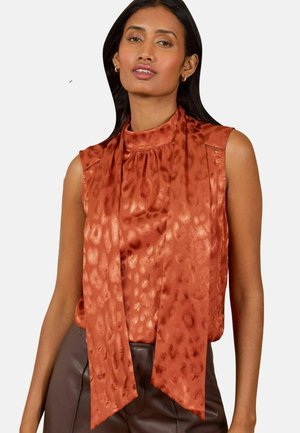 Love & Roses, PETITE FIT - ANIMAL PRINT SATIN JAQCUARD TIE NECK SLEEVESS TOP - Blouse - rust brown