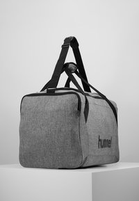 Hummel CORE BAG UNISEX - Bolsa de deporte - grey melange