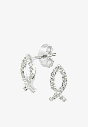 Kolczyki na sztyft z czystego srebra w kształcie wstążki, ozdobione przezroczystymi kryształkami wzdłuż krawędzi, z srebrnym sztyftem i zapięciem.