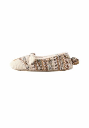 Pantoffel met een meerkleurig gebreid patroon, een crèmekleurige corduroy neus, kleine stoffen oren en een pomponstaart op een witte achtergrond.