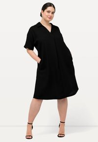 Ulla Popken SHORTSLEEVE - Denní šaty - black