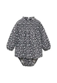 Mustikka kukkakirjailulla varustettu mekko, jossa on pitkät puff-hihat ja smockattua vartaloa. Mekossa on kootut vyötärö ja yhteensopiva alaosa.