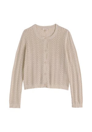 Bež pleteni kardigan s gumbima, dugim rukavima i okruglim izrezom, s profinjenim okomitim uzorkom čipke.