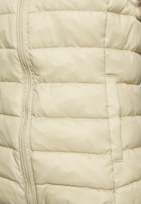 ONLY Tall ONLNEWTAHOE HOOD WAISTCOAT - Colete - slate green
