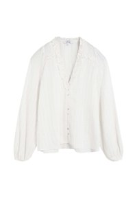 Blusa blanca texturizada con escote en V, cuello con volantes y mangas largas abullonadas. Cuenta con un cierre frontal de botones y un dobladillo ligeramente asimétrico.