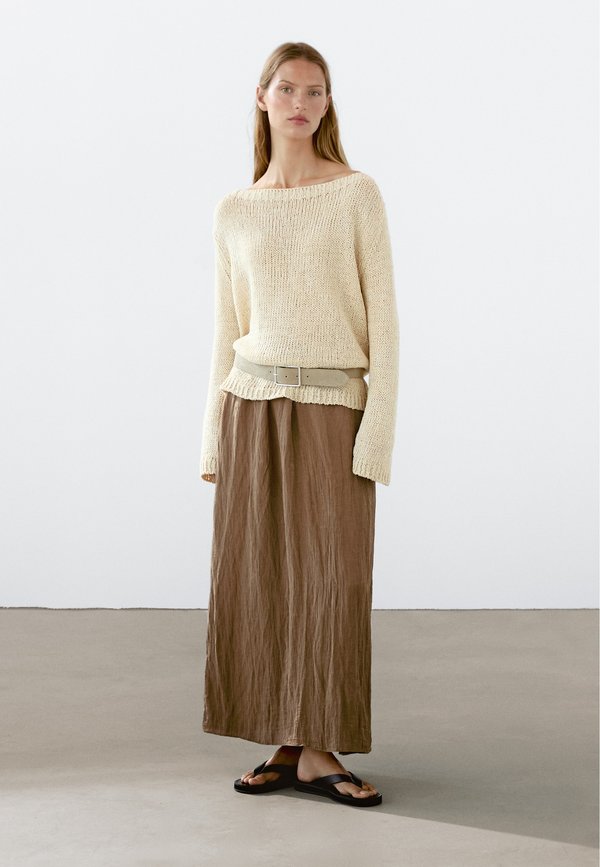 WITH ELASTICATED WAISTBAND - Pleated skirt - camel