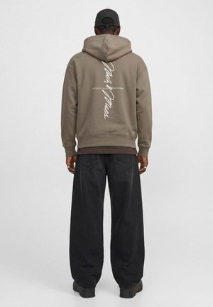 Jack & Jones, JCOCLUB BACK SCRIPT PRINT SWEAT HOOD SN - Sudadera con capucha - brown