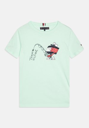 Tommy Hilfiger FLAG FUN TEE UNISEX - Print T-shirt - dew green