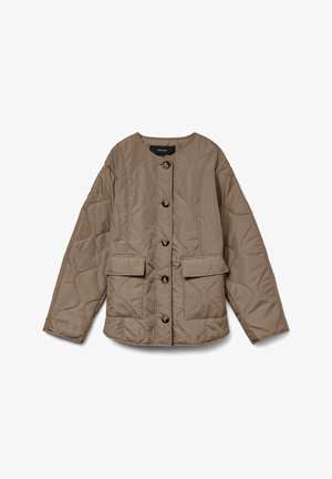 Polsterēta brūna jaka ar apaļu kakla izgriezumu un četriem pogām, ar divām priekšējām kabatām un teksturētu šūto rakstu.