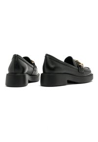 RYŁKO Półbuty wsuwane