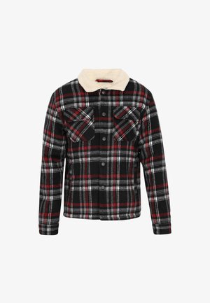 Flanneljakke med sort, rød og grå ternet mønster. Har en krave i cremfaret sherpa og to brystlommer med knaplukninger.