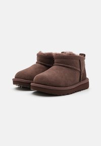 UGG CLASSIC ULTRA MINI UNISEX - Botines - burnt cedar