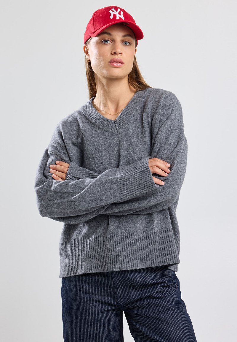America Today KIONA - Jersey de punto - dark grey melange