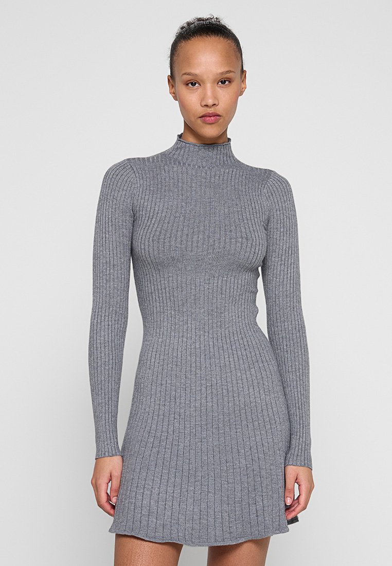 Vero Moda Tall Gebreide jurk grijs