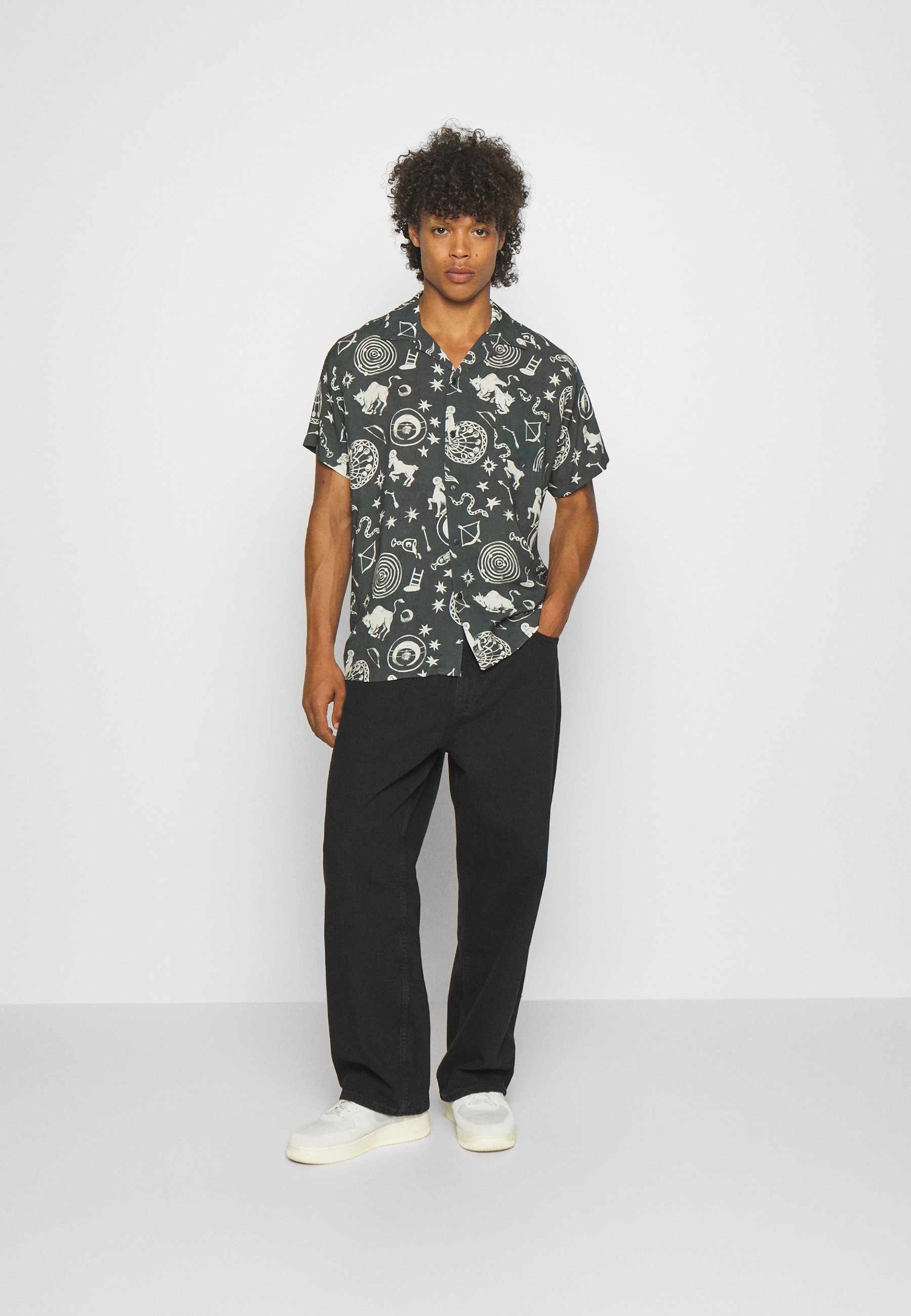 【YOURNUS】Geron Loose Fit Black Denim 13.0 oz Denim Jeans – Shakawear.com